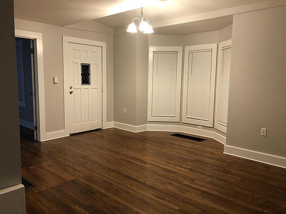 2nd image of 42 Forestville Ave Floor 1