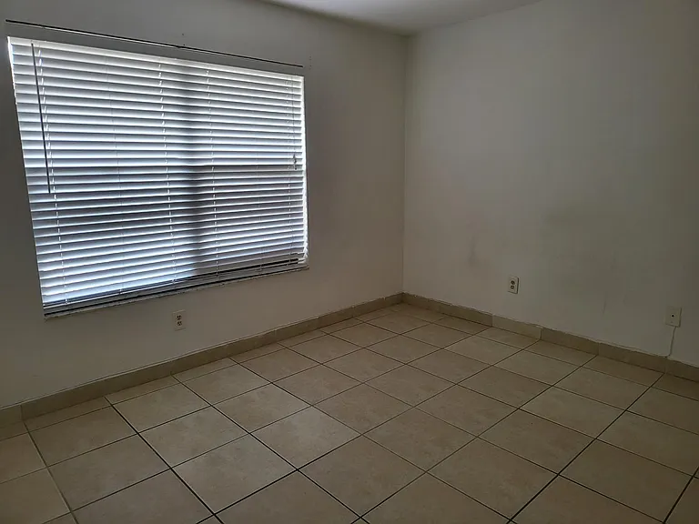 4221 W McNab Rd #26 — Photo 8