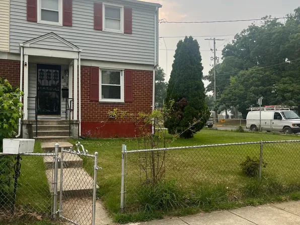 801 Quade St, Oxon Hill, MD 20745