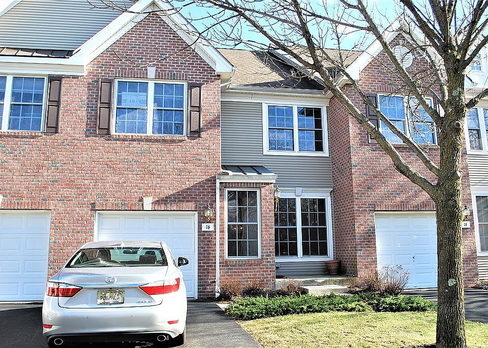 1st image of 16 Ironwood Ct