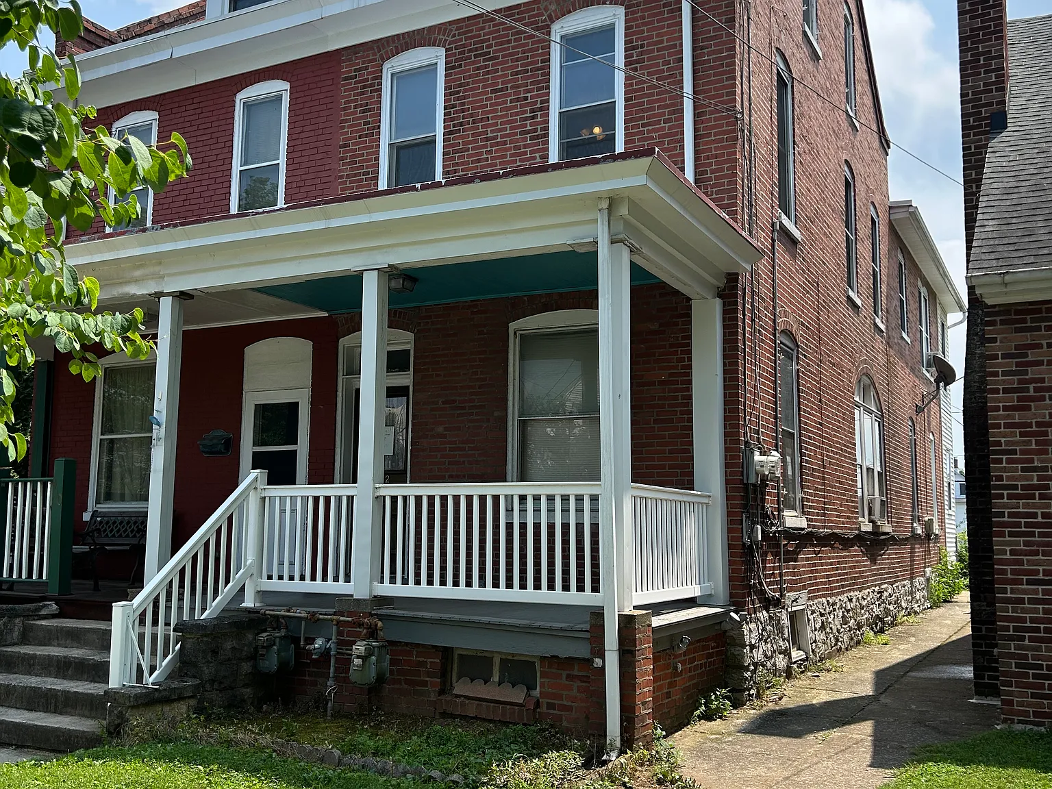 2 bed, $1,075 — Photo 1