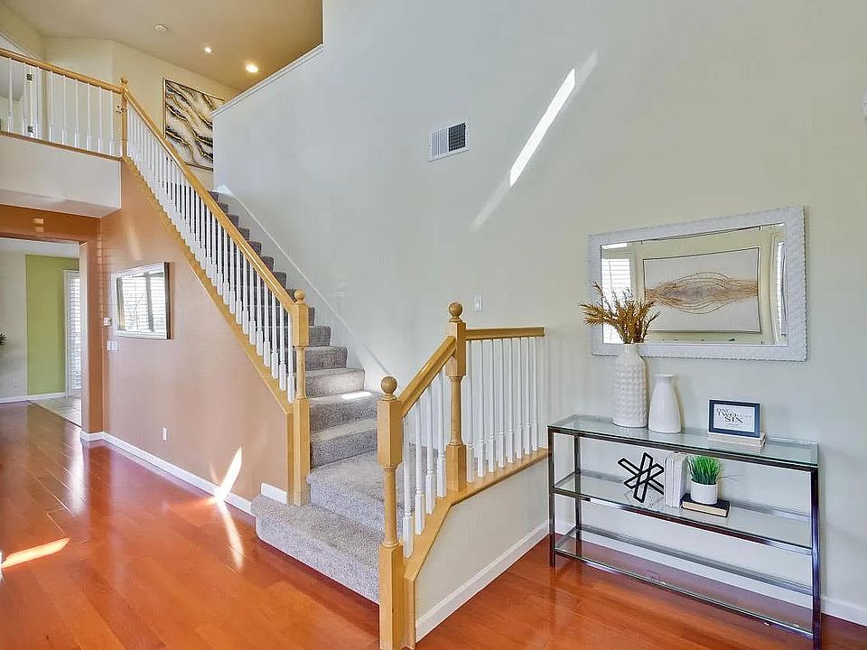 1st image of 5882 Pala Mesa Dr