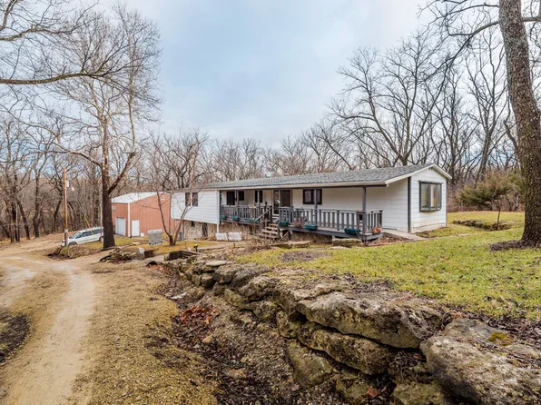 5746 Elbo Bluff Dr, Manhattan, KS 66502