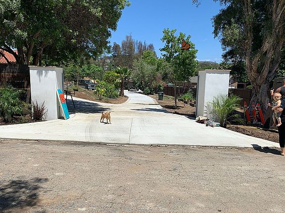 5th image of 1562-64 La Vine Ln