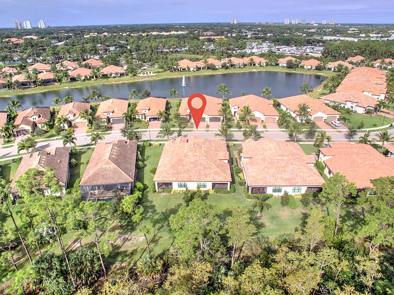 9385 Isla Bella Cir #ID1049687P — Photo 30