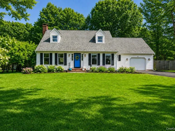 5845 N Bayview Road, Southold, NY 11971