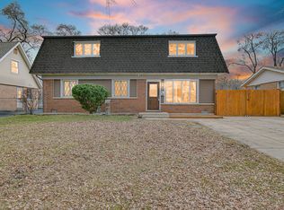 12919 E Playfield Dr, Crestwood, IL 60418