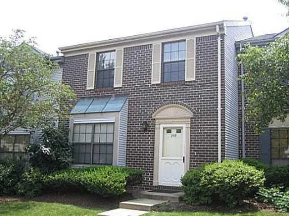 239 Hampshire Ct, Piscataway, NJ 08854