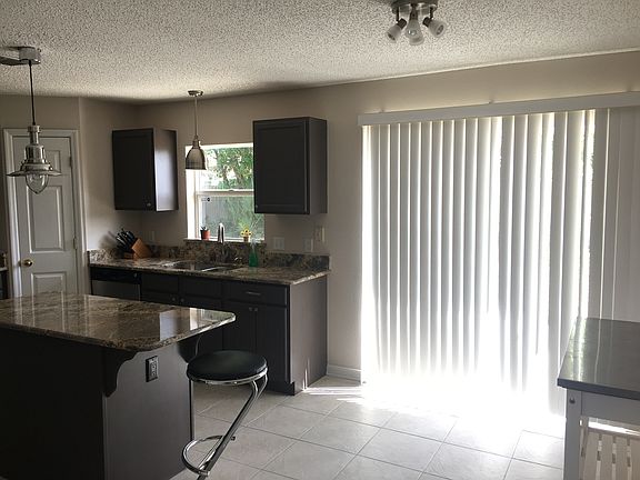 4th image of 1274 Voyager St