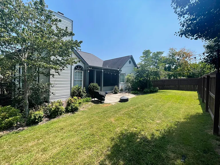 413 Loudon Pl — Photo 2