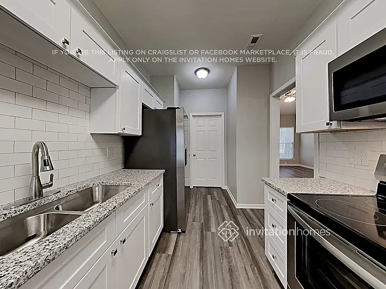 172 Devon Forest Dr — Photo 4