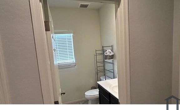 5th image of 4822 S 113th Ave
