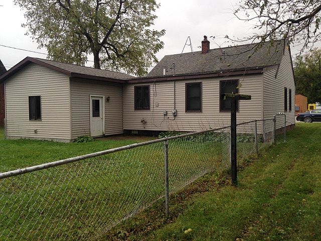 1st image of 1701 Main St