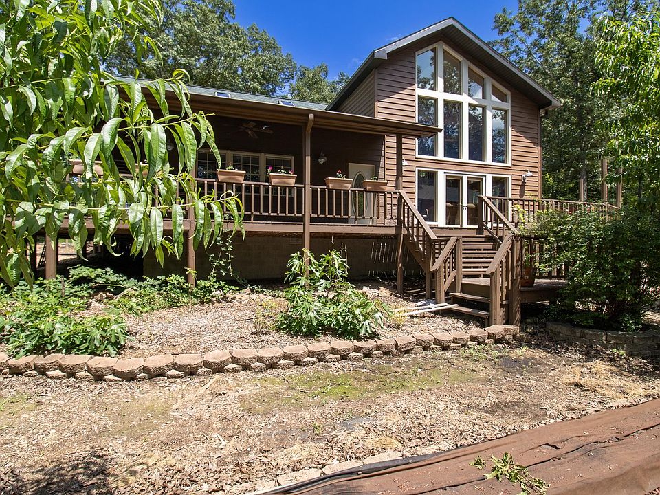 1st image of 100 Emily Ln
