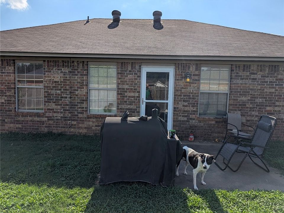 2nd image of 2103 S Tampa Ct