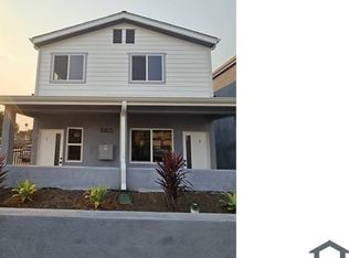 10625 S Main St #2, Los Angeles, CA 90003