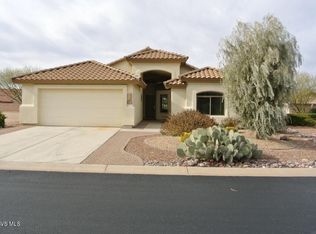921 N Kenneth Dr, Green Valley, AZ 85614
