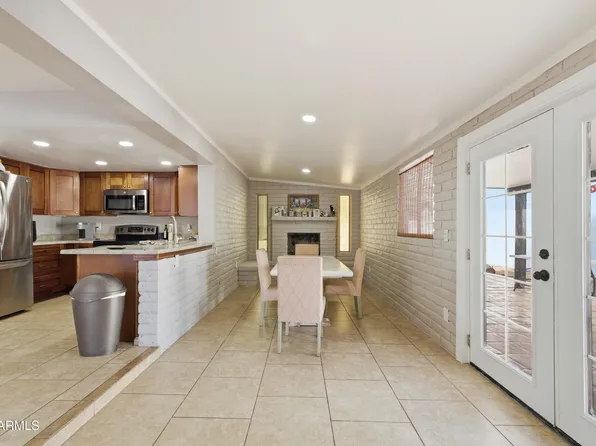 10428 W Calle de Plata Street, Phoenix, AZ 85037