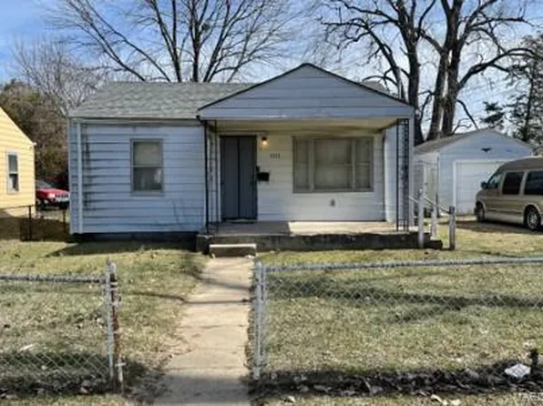 3915 White St, Cahokia, IL 62206