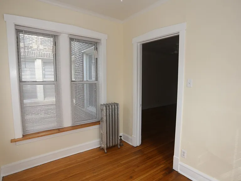 1258 W Montrose Ave #2 — Photo 12