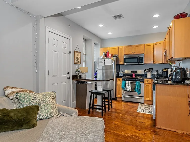 16 Sewall St #1A — Photo 9