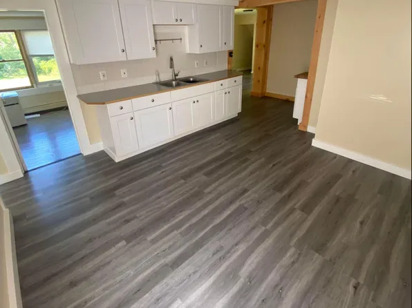 78 Stratton Rd APT 1, Jaffrey, NH 03452