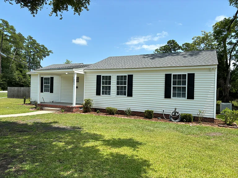 335 Miller Blvd