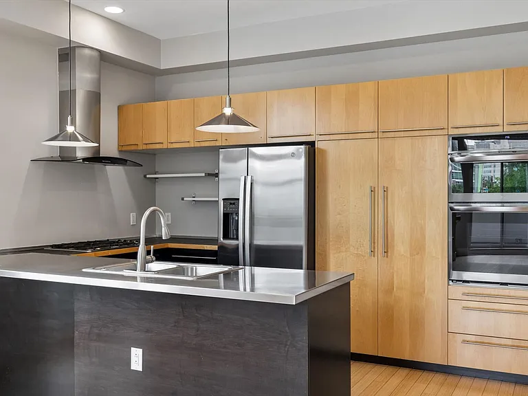2400 Champa St #5 — Photo 6