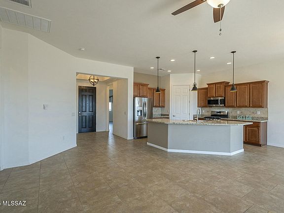 4th image of 828 N Camino Cerro La Silla