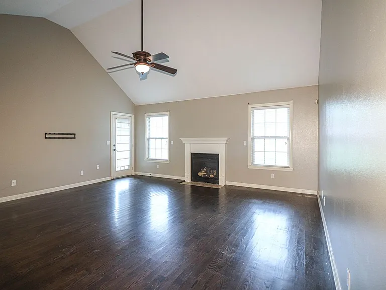 15022 S Justin Ave — Photo 17