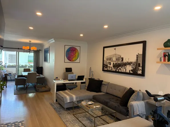 1021 5th St APT 210, Santa Monica, CA 90403