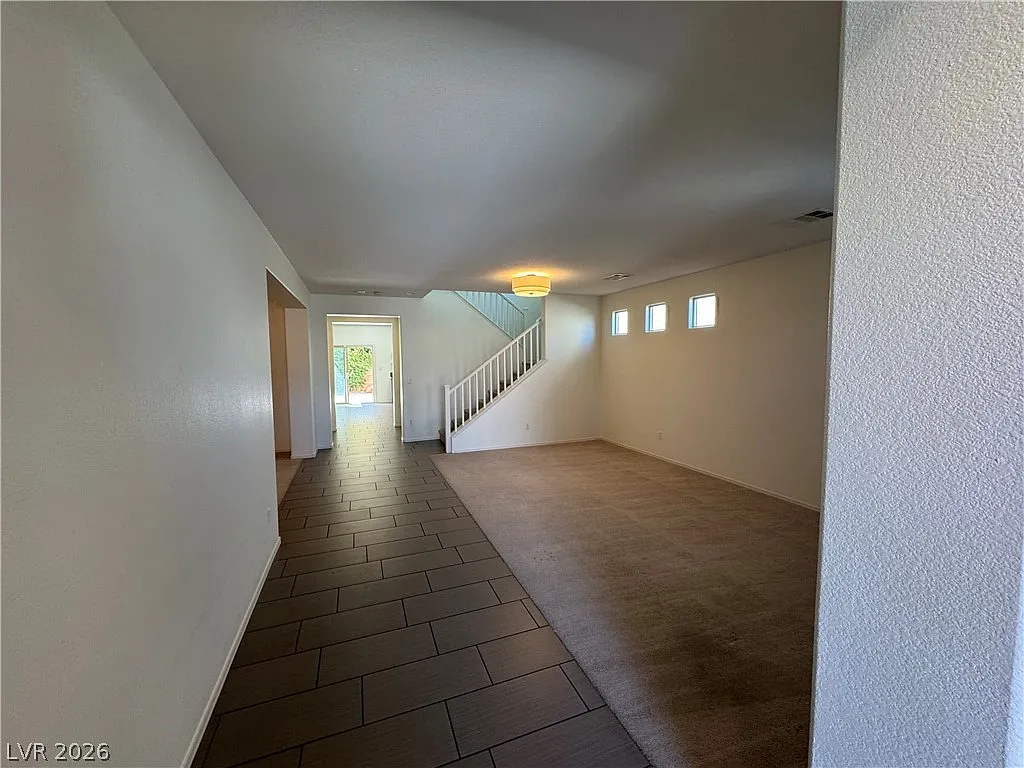 4 bed, 3.0 bath, 3391 sqft, $3,775 — Photo 2
