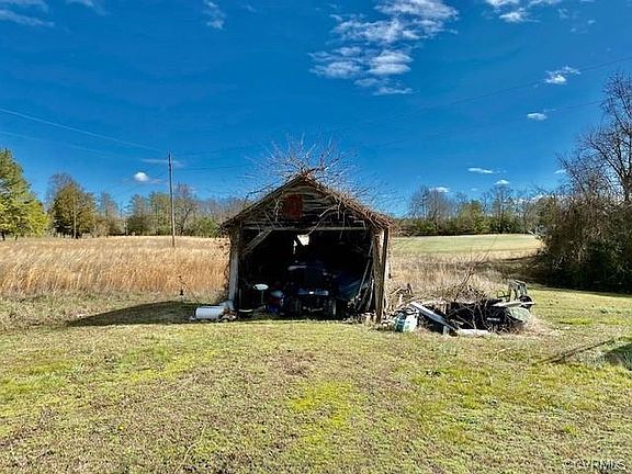4th image of 1017 Milby Town Rd