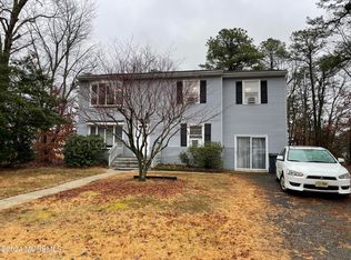 165 Leeward Rd, Manahawkin, NJ 08050