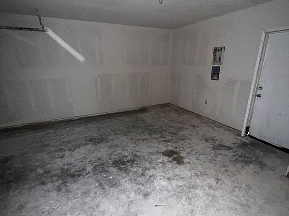 5th image of 3726 Edgemont Dr