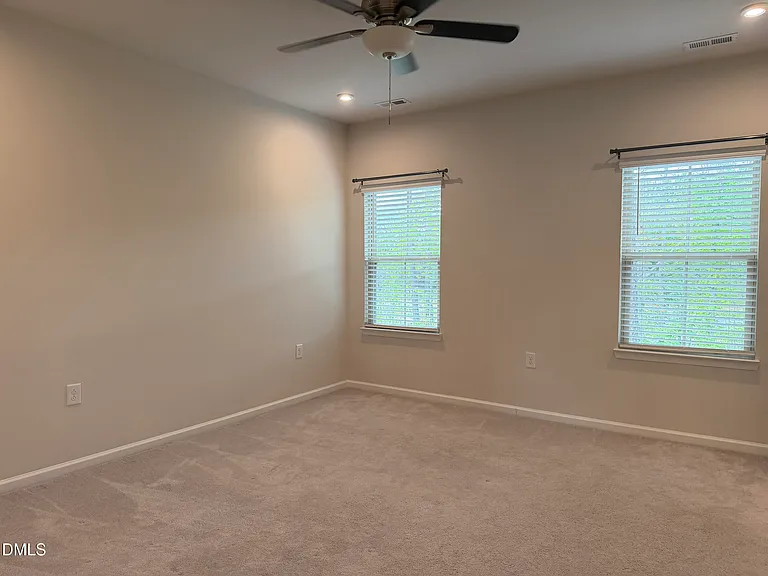 946 Channing Park Cir — Photo 16