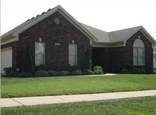 11919 Pond Creek Dr, Louisville, KY 40272