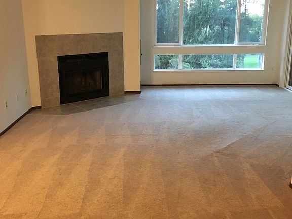 2nd image of 1271 Poplar Ave APT 204