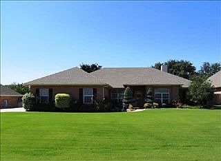 1st image of 3208 Golden Oaks Cir