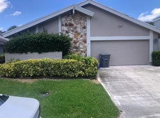 7537 Martinique Blvd, Boca Raton, FL 33433