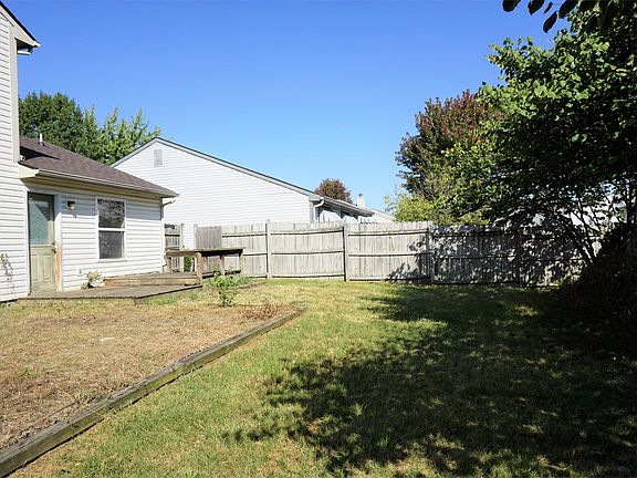 4th image of 2227 Historic Oaks Blvd