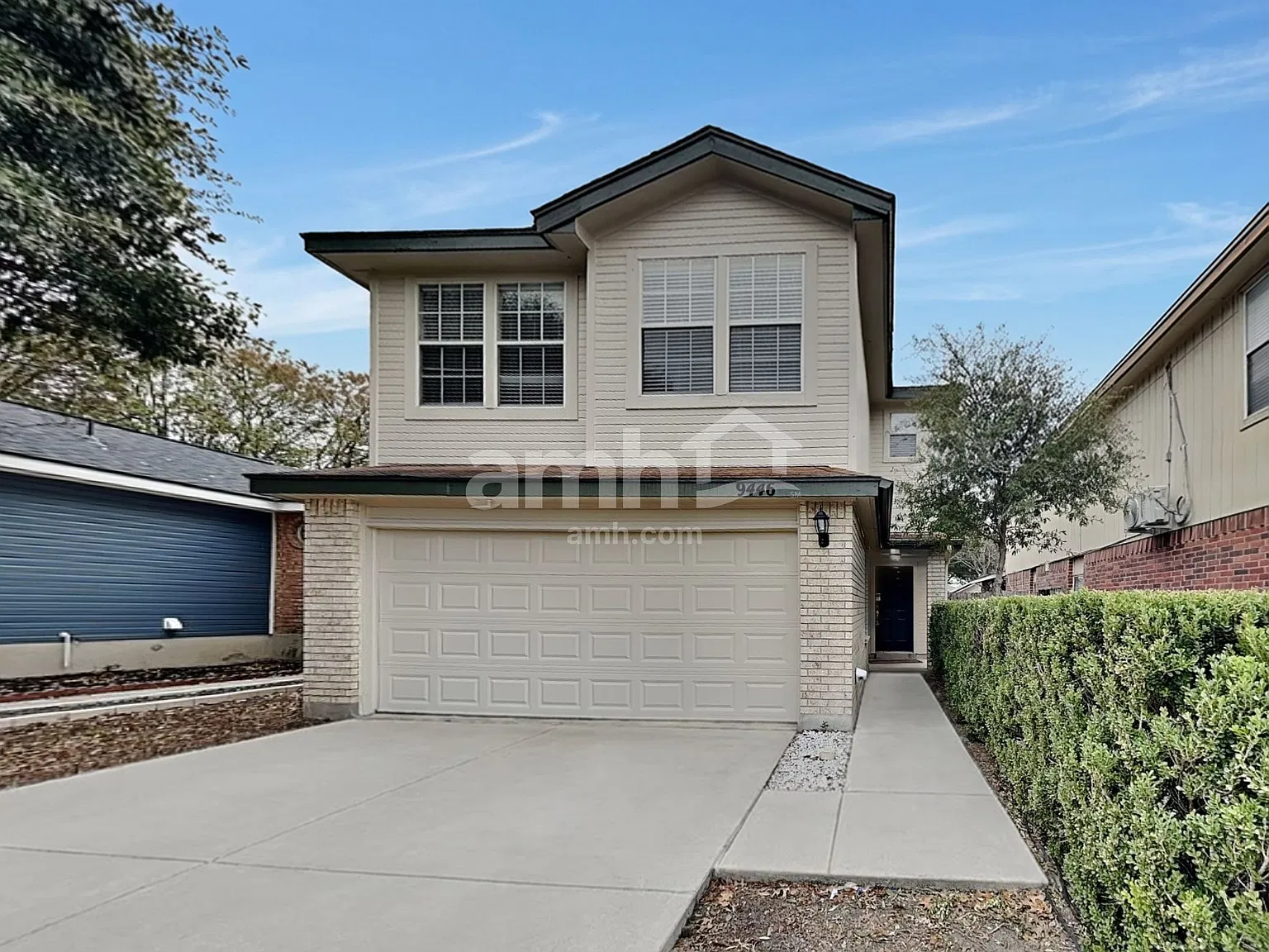3 bed, 2.5 bath, 1365 sqft, $1,670 — Photo 1