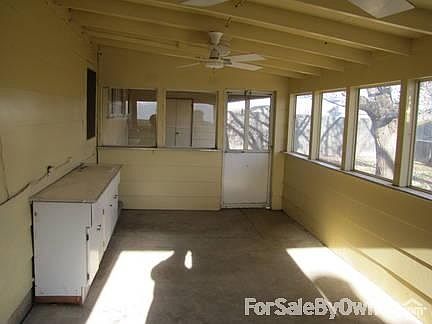 Back Screened In All Weather Porch
						:
						Outdoor Sink w/ water