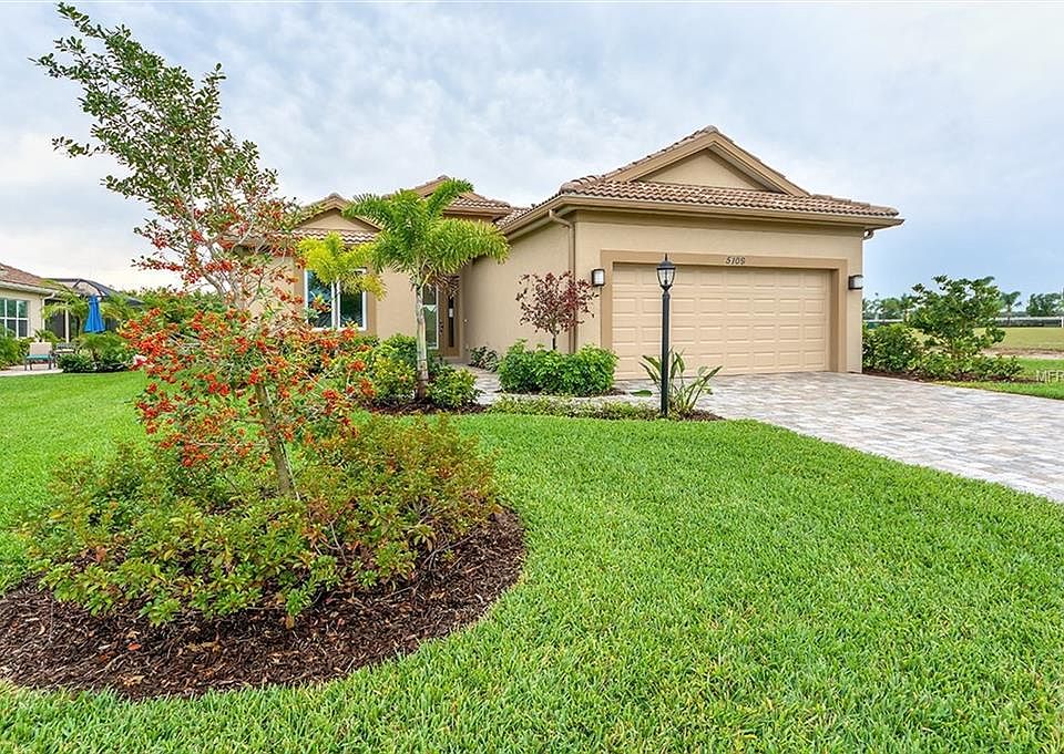 1st image of 5109 Tobermory Way