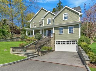 10 Spruce Ln, Scarsdale, NY 10583