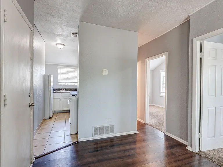 3657 S King St — Photo 6