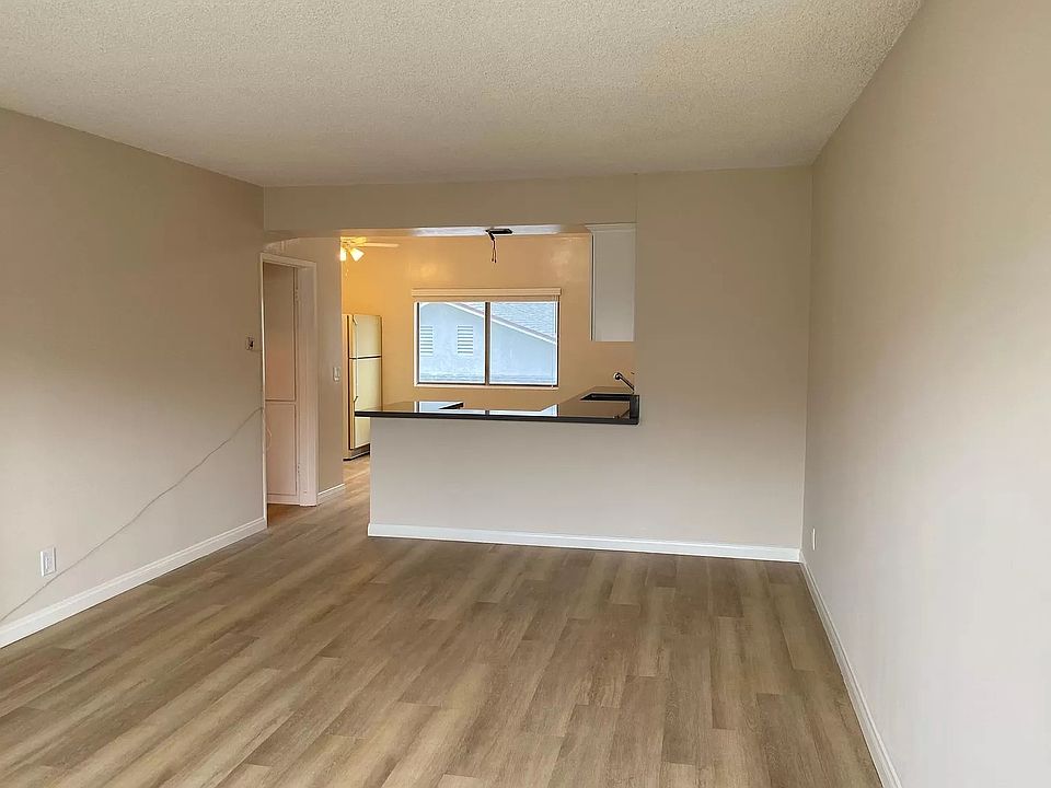 1st image of 365 W Milford St #17326309