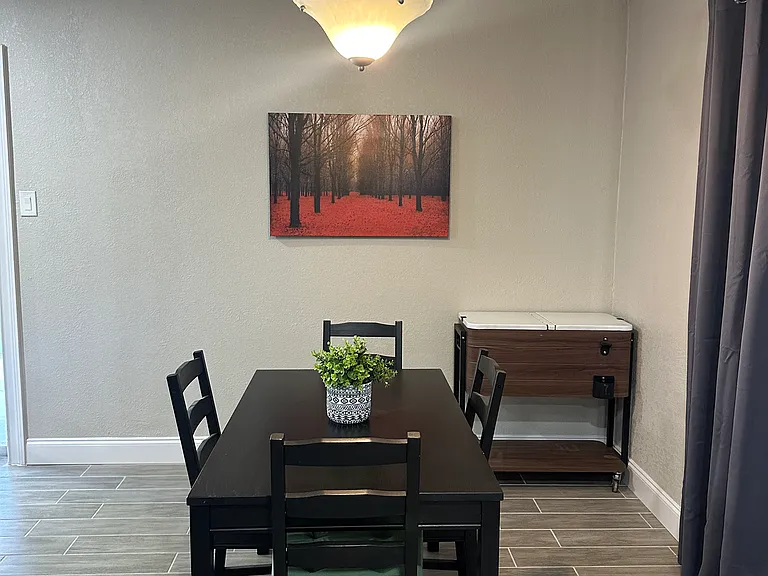 434 Stonehenge Dr — Photo 5