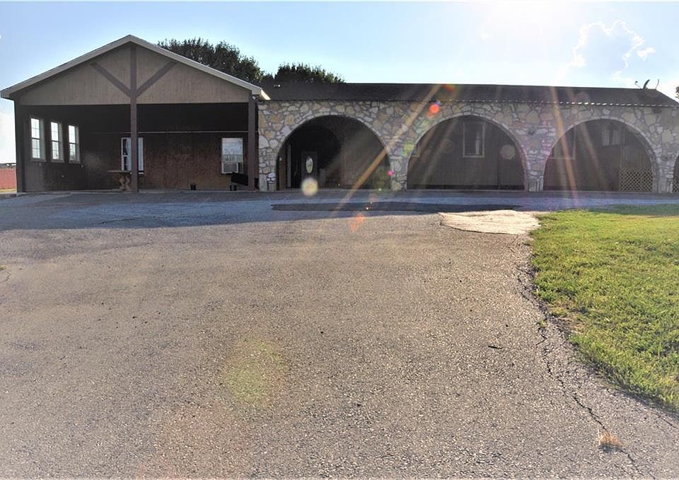 1st image of 1517 County Road 607