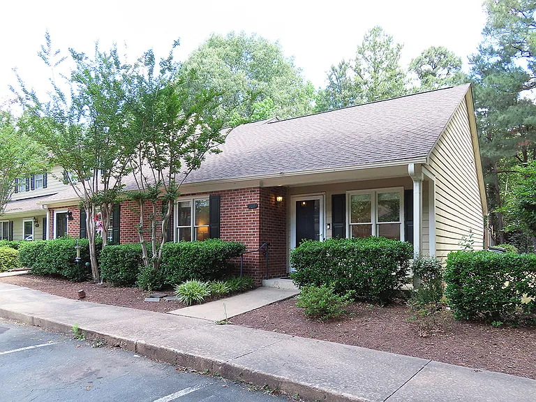 701 Gatehouse Ln — Photo 18